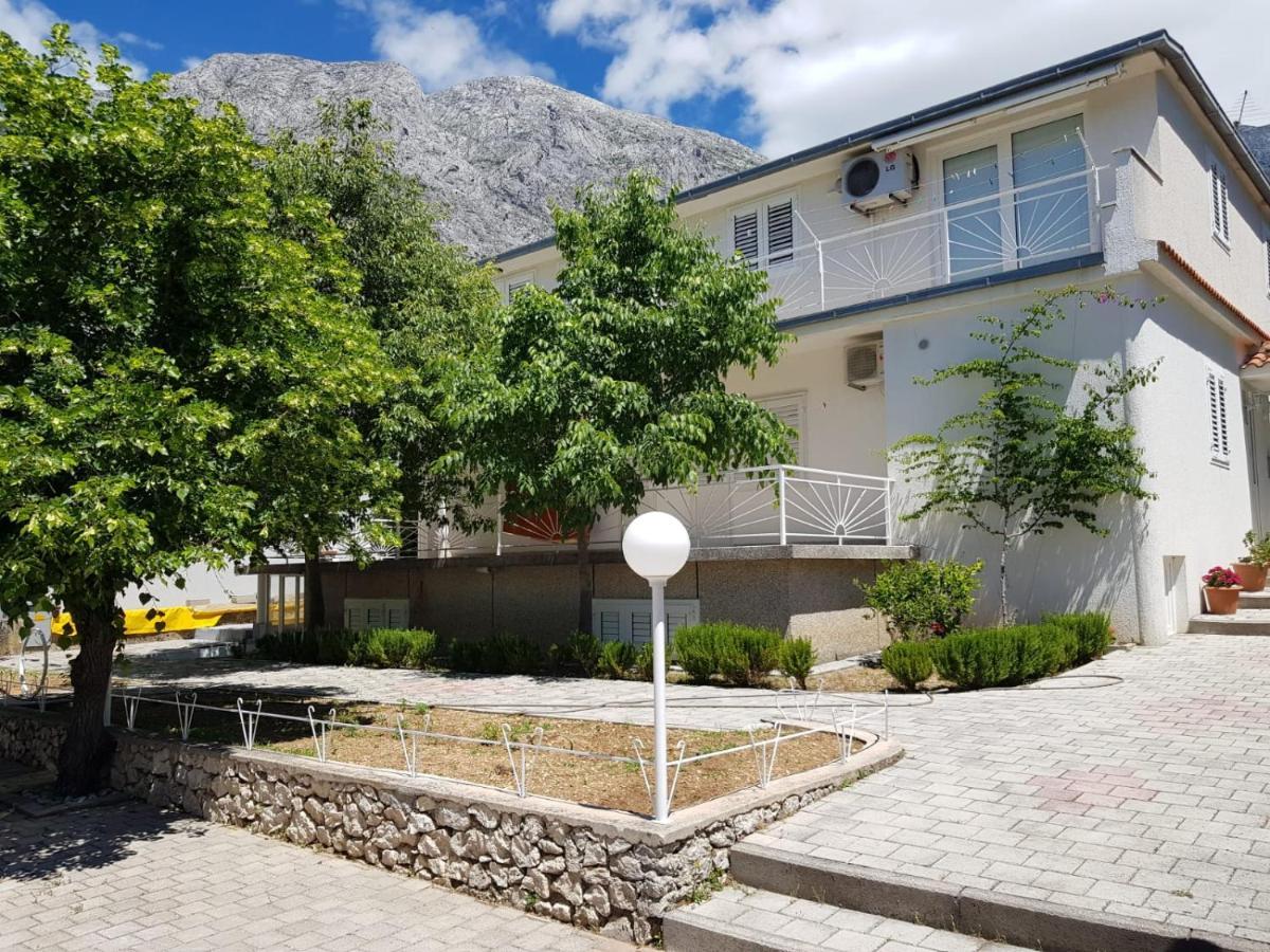 Apartmani Mare Baska Voda Exterior photo