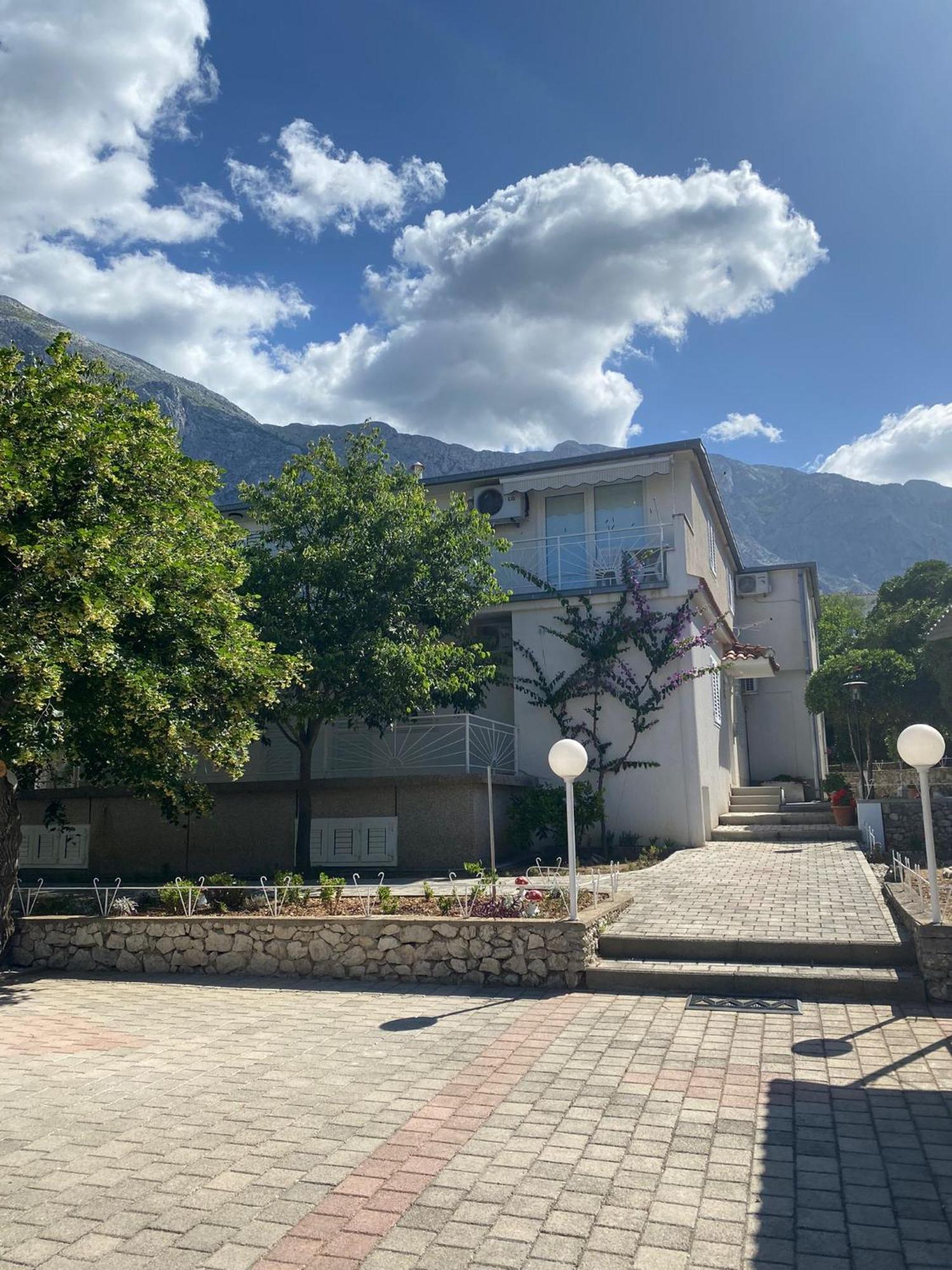 Apartmani Mare Baska Voda Exterior photo