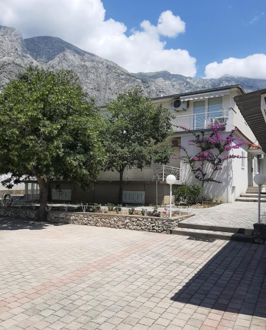 Apartmani Mare Baska Voda Exterior photo